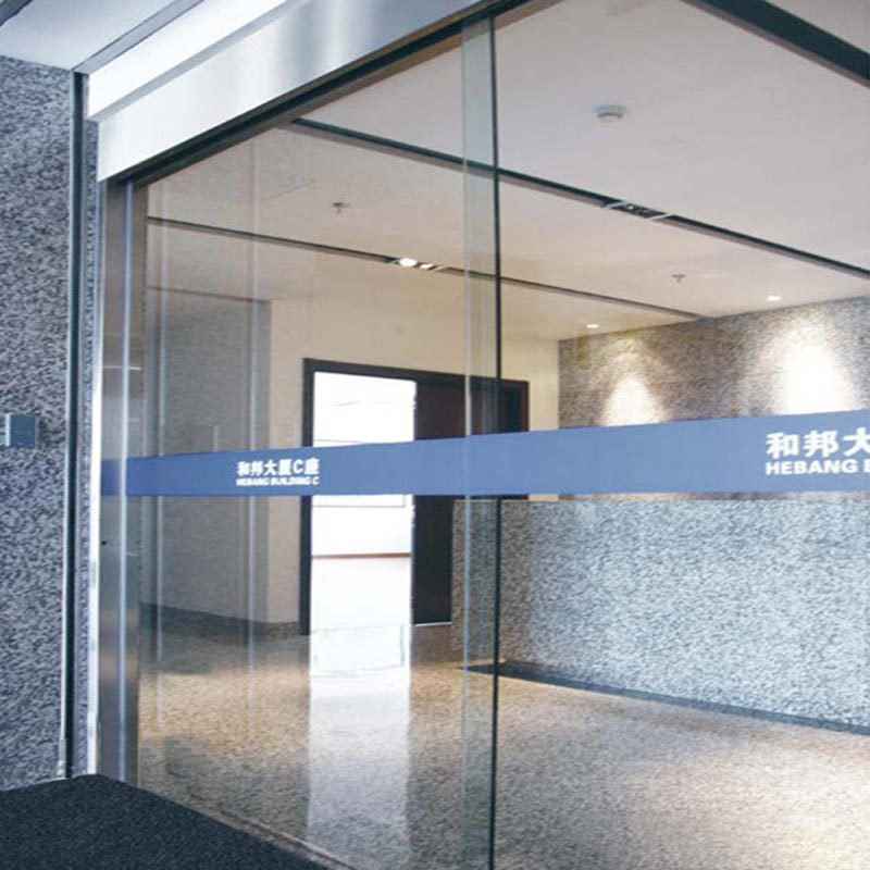 Automatyske frameless glêzen doar Automatyske frameless glêzen doar